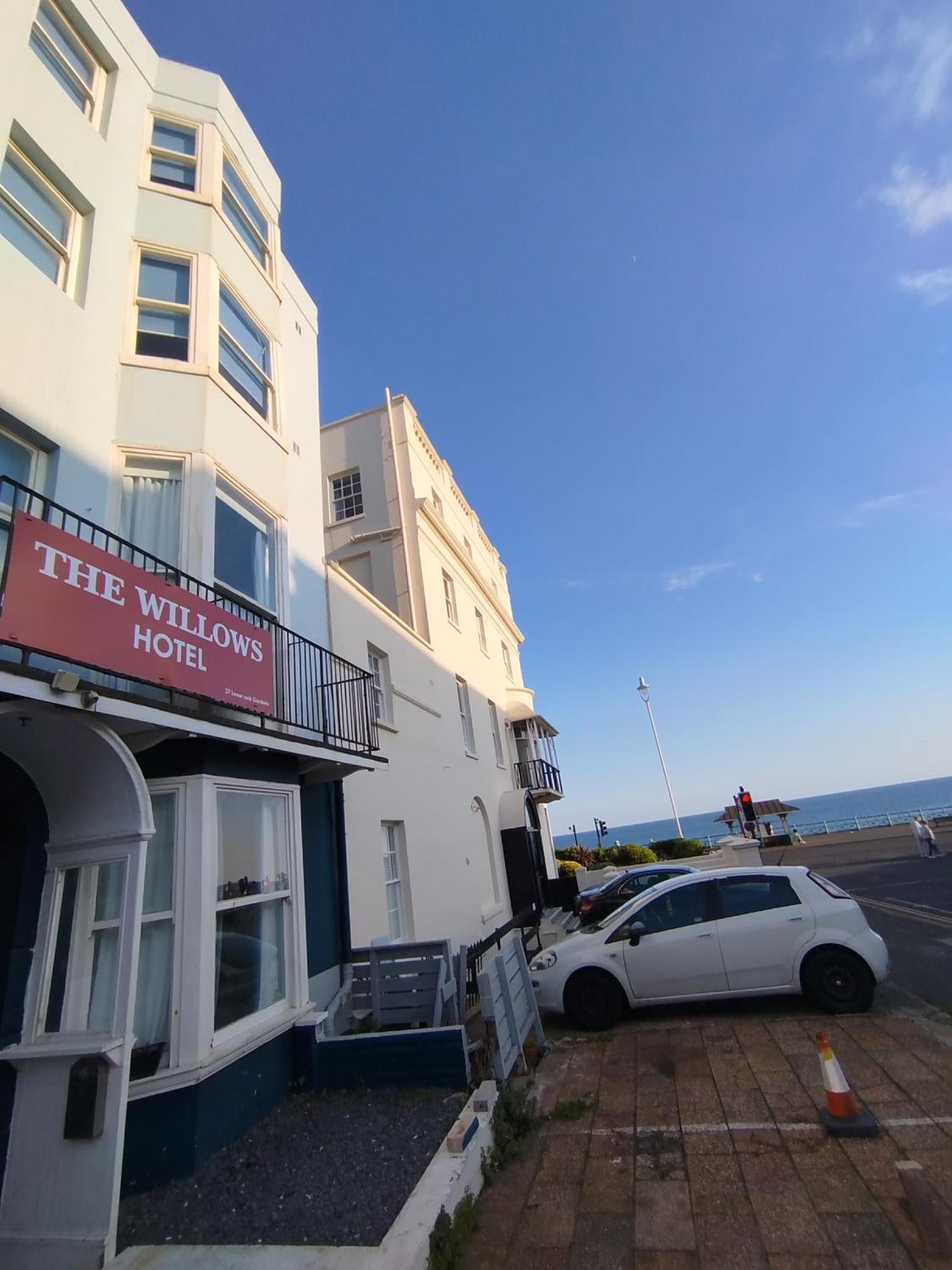The Willows Hove Esterno foto